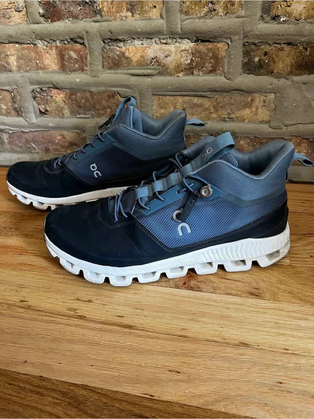 On Cloud Women's Mid-Top Sneakers in Navy and Gray with White Sole